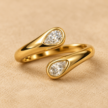 The Roman Column Fluted Band Ring — Luxury Macro Surface Close-Up