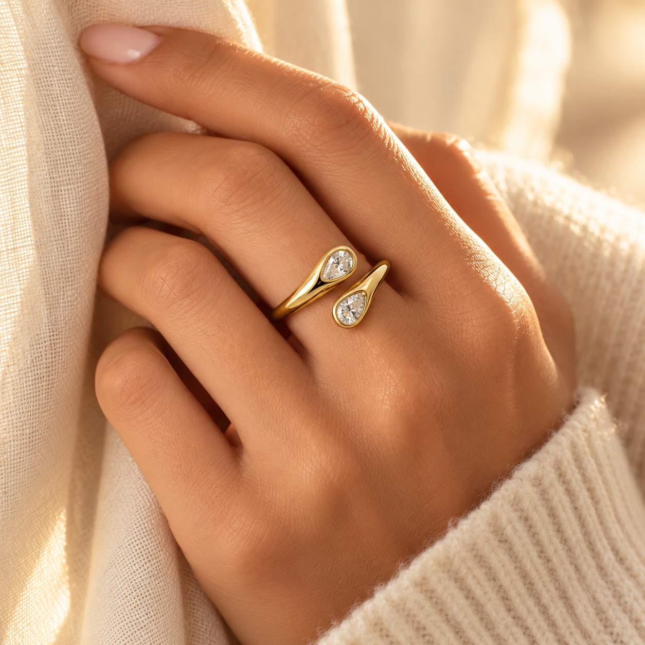 The Roman Column Fluted Band Adjustable Ring