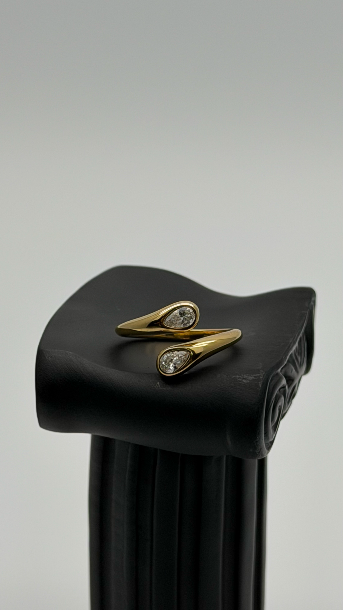 The Roman Column Fluted Band Ring — Studio Packshot (Angle 1)